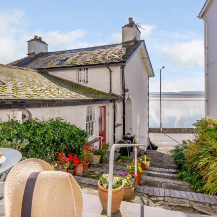 Looking out to sea from Tegfan holiday cottage, Aberdyfi